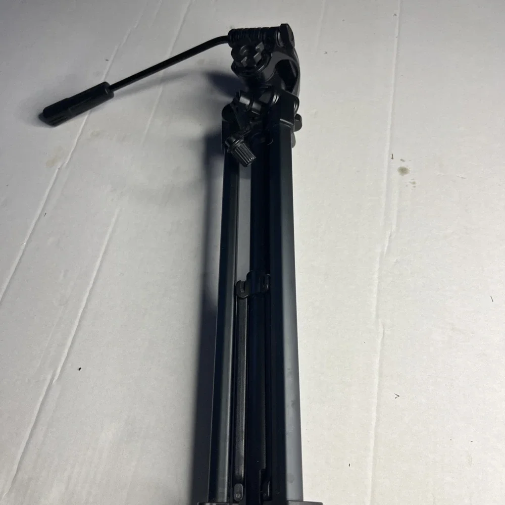 Sony VCT-R640 Video Camera Tripod Adjustable Legs